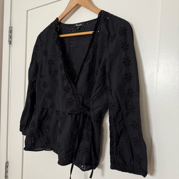 Madewell Wrap Top Womens Sz Small Black Scalloped Eyelet Floral Boho Feminine - Picture 2 of 10